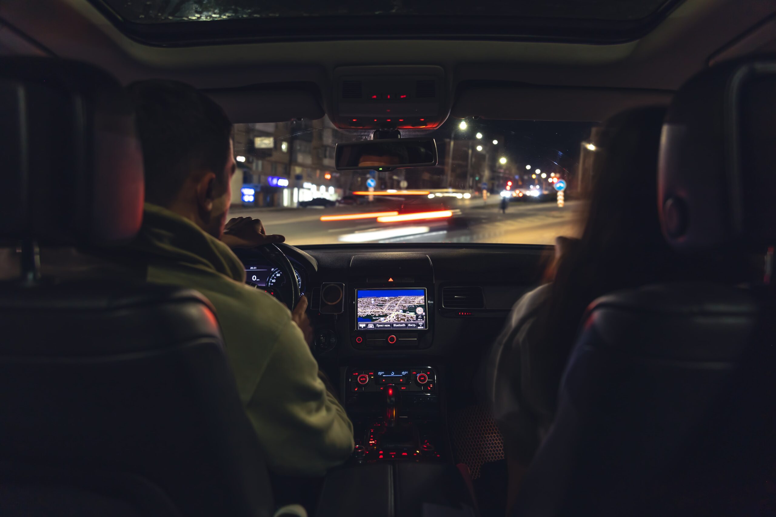 Tips voor autorijden in het donker